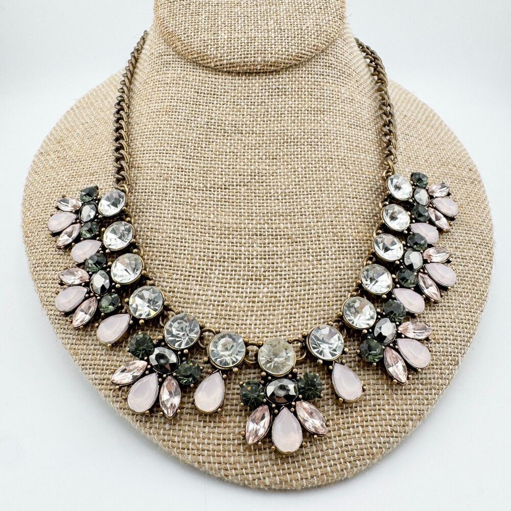 Vintage Statement Rhinestone Necklace Pink Grey Clear Crystal Floral Bib Chunky - Picture 4 of 10